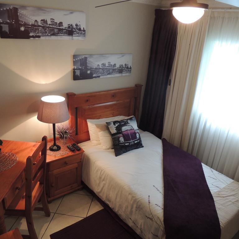 Rita'S Guesthouse Cc Vryheid Eksteriør bilde
