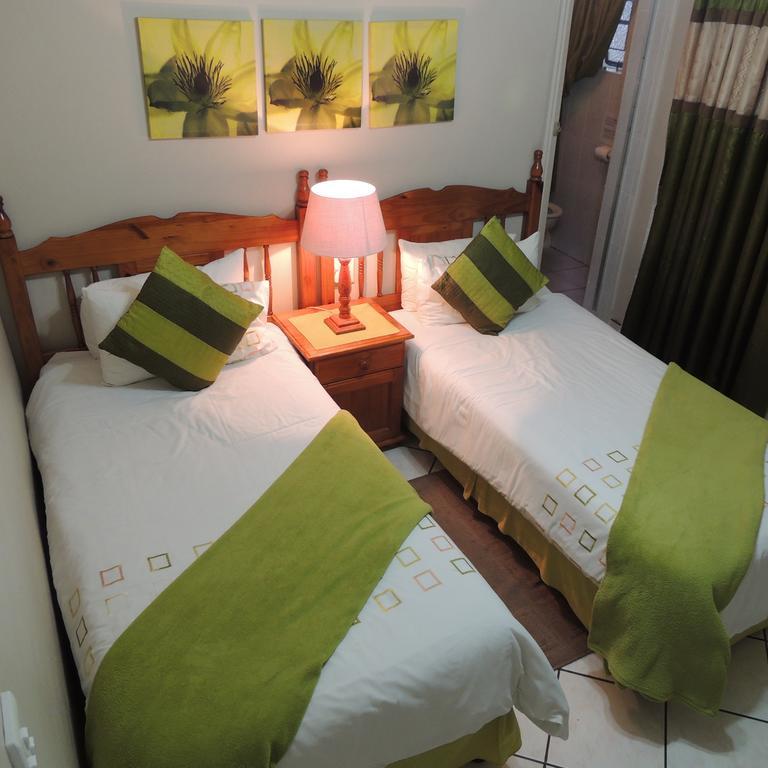 Rita'S Guesthouse Cc Vryheid Eksteriør bilde